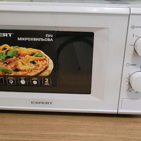 Квартира Двохкімнатна Фонтан Apartment คาเมียเนตส์-โปดิลสกี ภายนอก รูปภาพ
